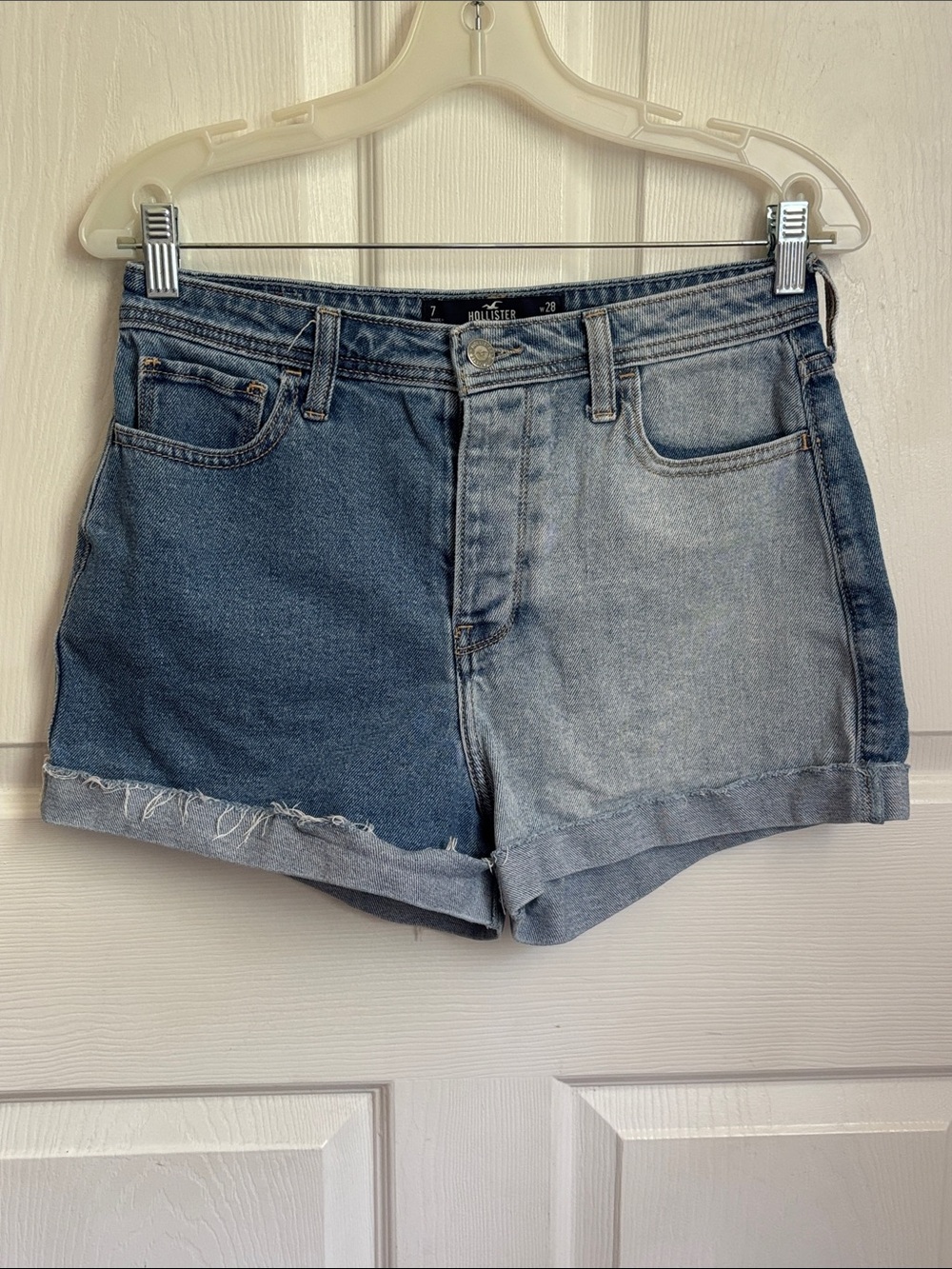 Hollister Two-Tone Cuffed Denim Shorts Blue Size 7 size 28 unique jeans shirts